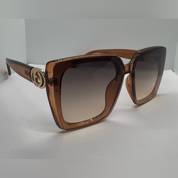 NWT Trendy Oversized Square Brown Gradient Sunglasses | Chic Vintage Style UV400 main image 12